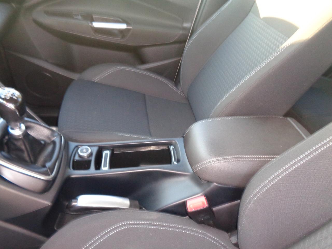 Ford C-Max 1.5 TDCi 95CV full da vetrina