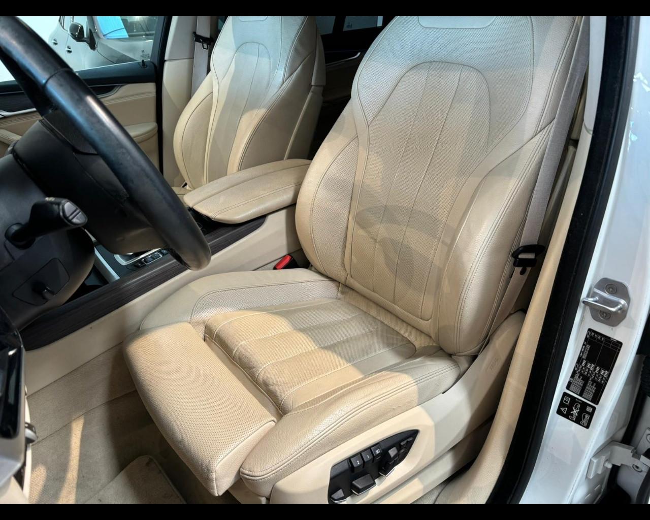 BMW X5 F15 - X5 xdrive40d Business auto