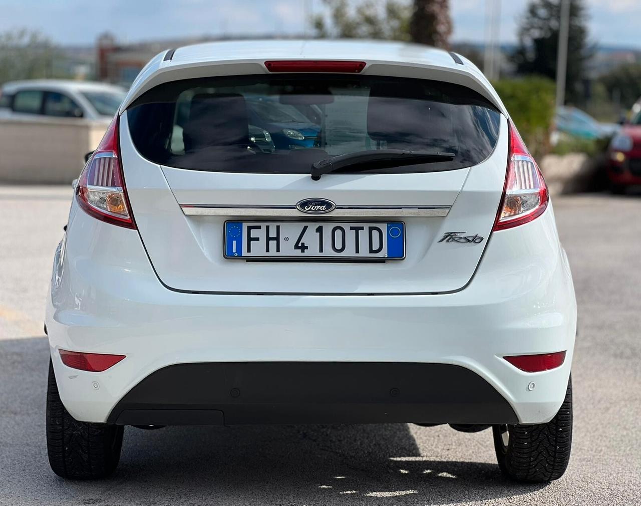 Ford Fiesta 1.5 TDCi 75CV 5 porte Titanium