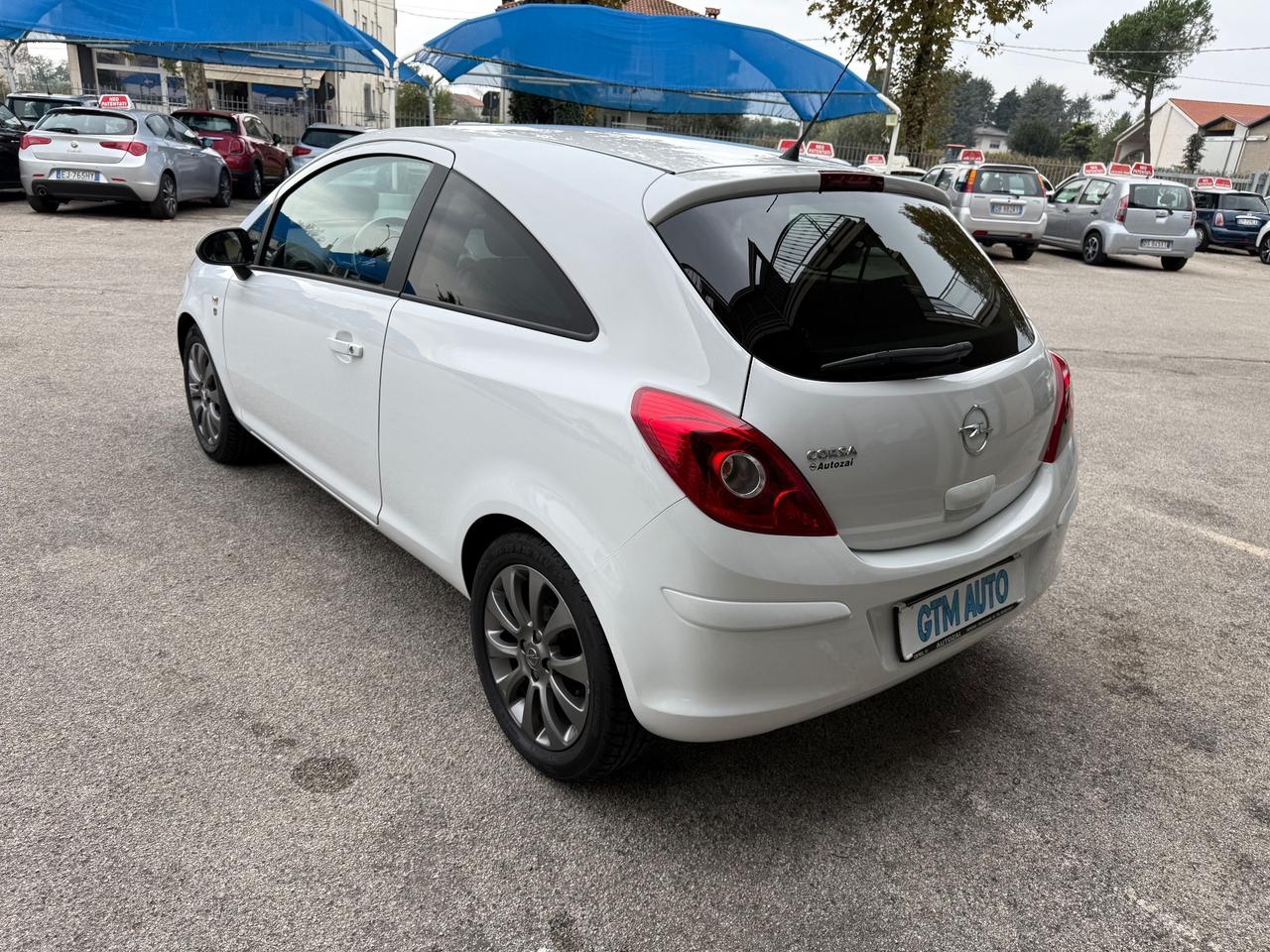 Opel Corsa 1.2 3 porte - 77000KM