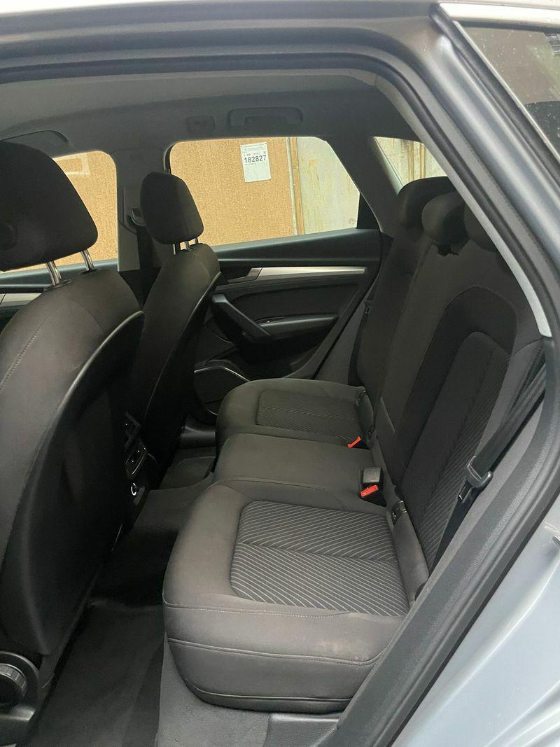 AUDI Q5 35 TDI Business quattro S tronic