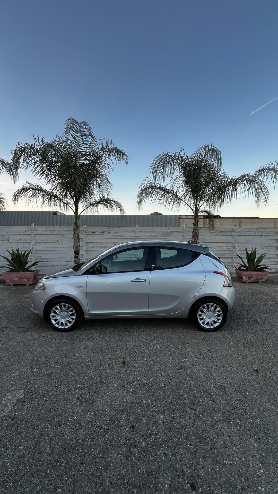 Lancia Ypsilon 1.2 benzina GPL