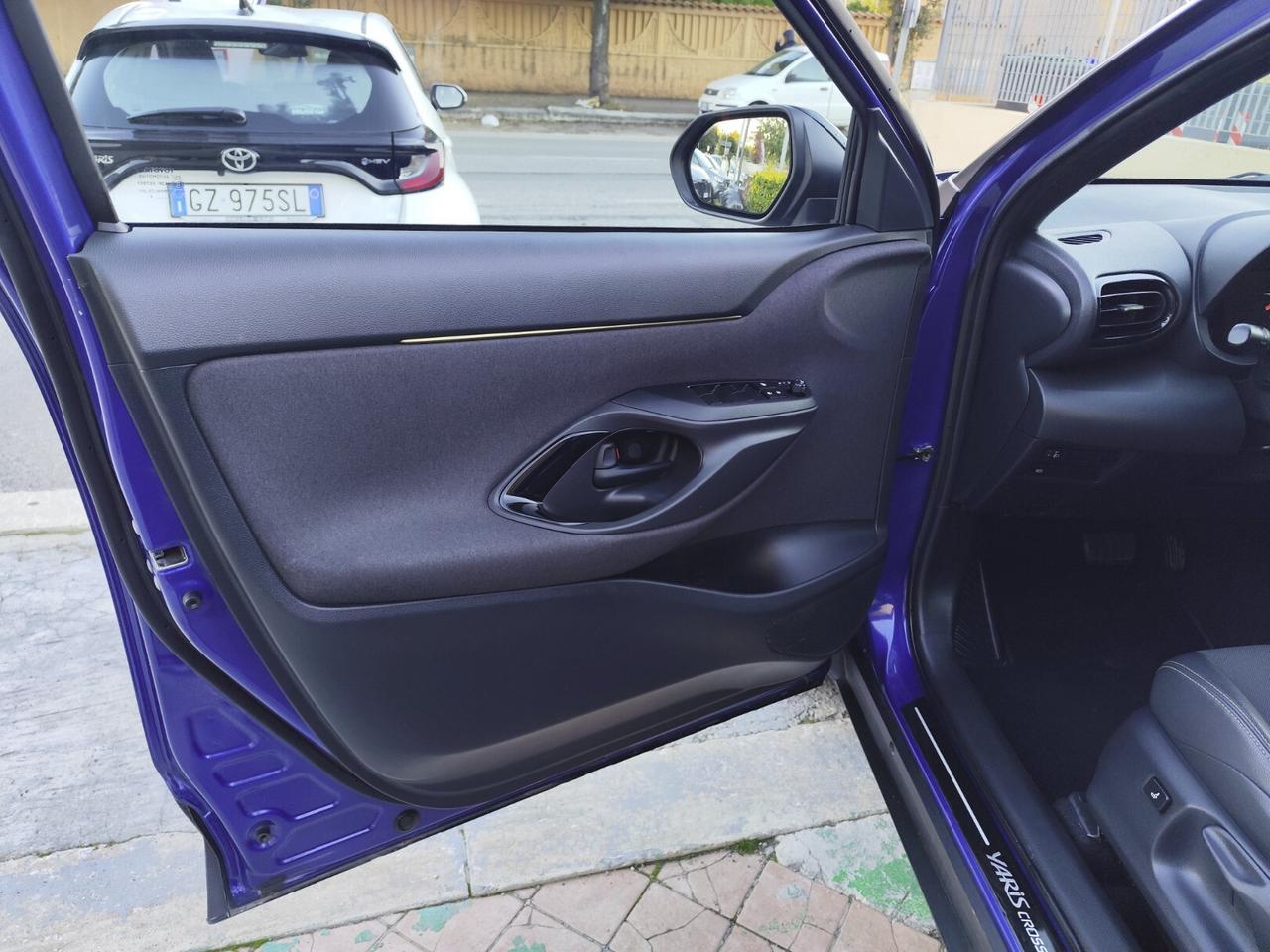 Toyota Yaris Cross 1.5 Hybrid 5p. E-CVT AWD-i Adventure