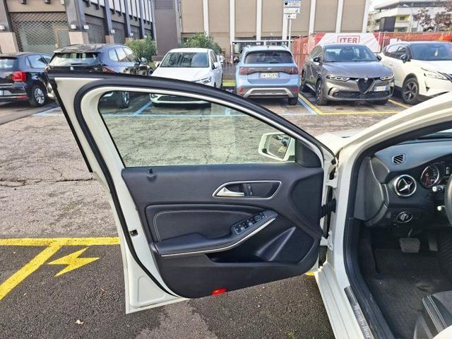 MERCEDES-BENZ A 180 Sport