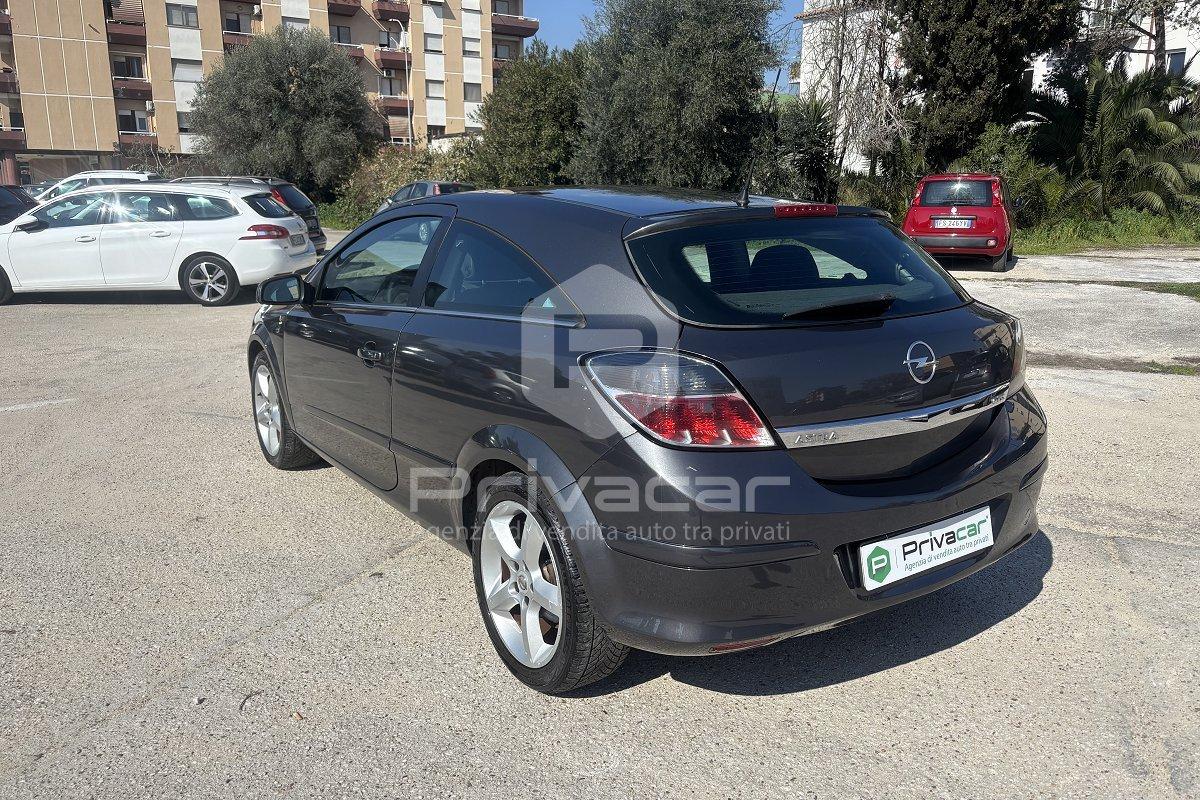 OPEL Astra GTC 1.7 CDTI 125CV 3 porte Cosmo