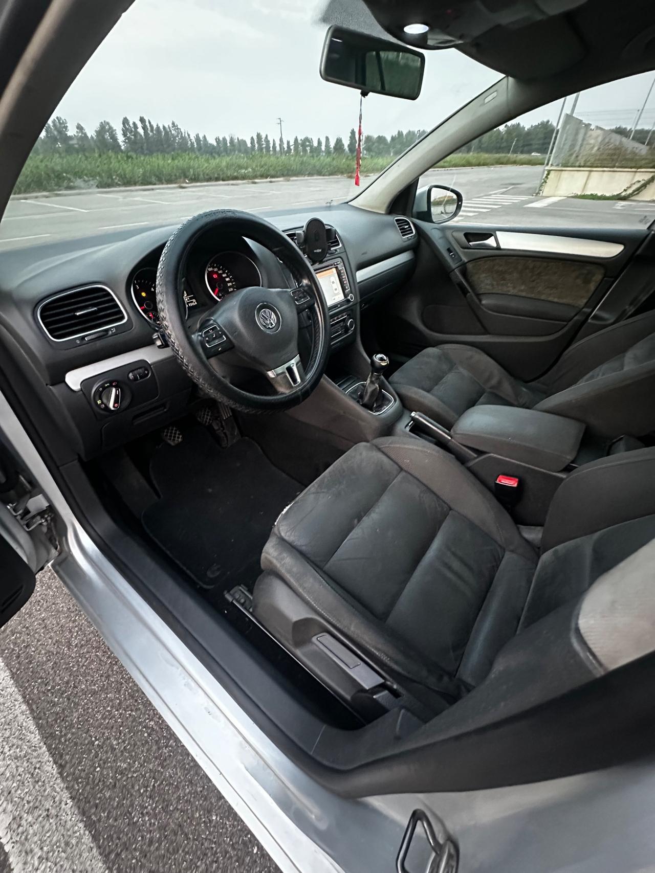 Volkswagen Golf 1.6 TDI DPF 5p. Highline