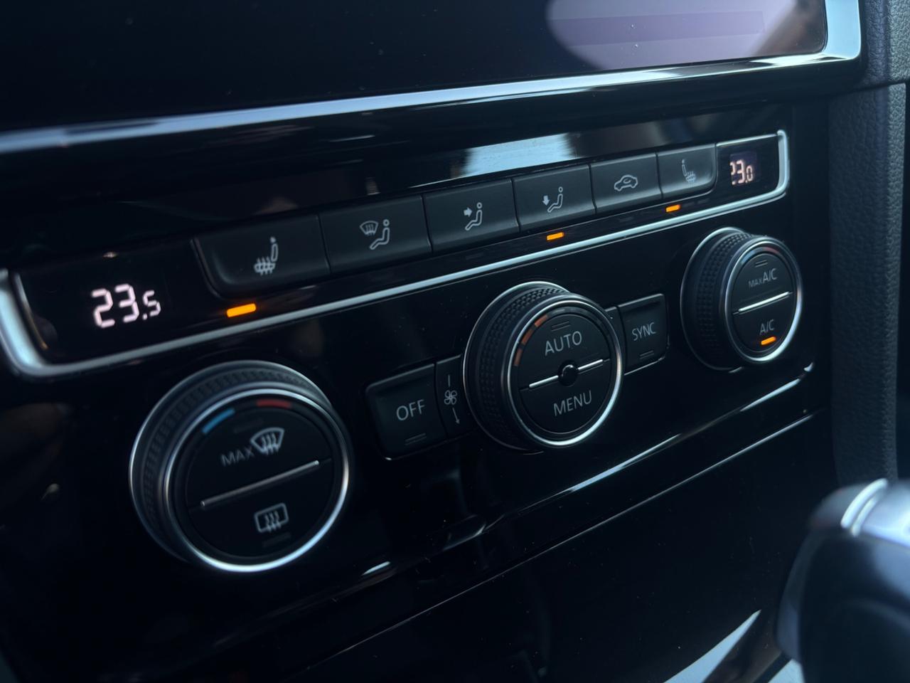 Volkswagen GOLF 7.5 DSG 4MOTION Executive Bluemotion Technology