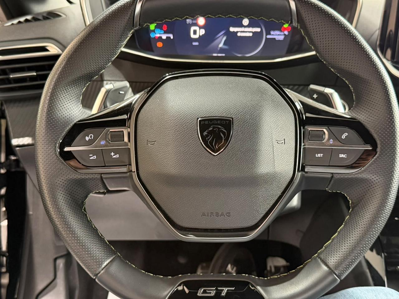 Peugeot 208 Hybrid 145 e-DCS6 GT LINE FULL BLACK