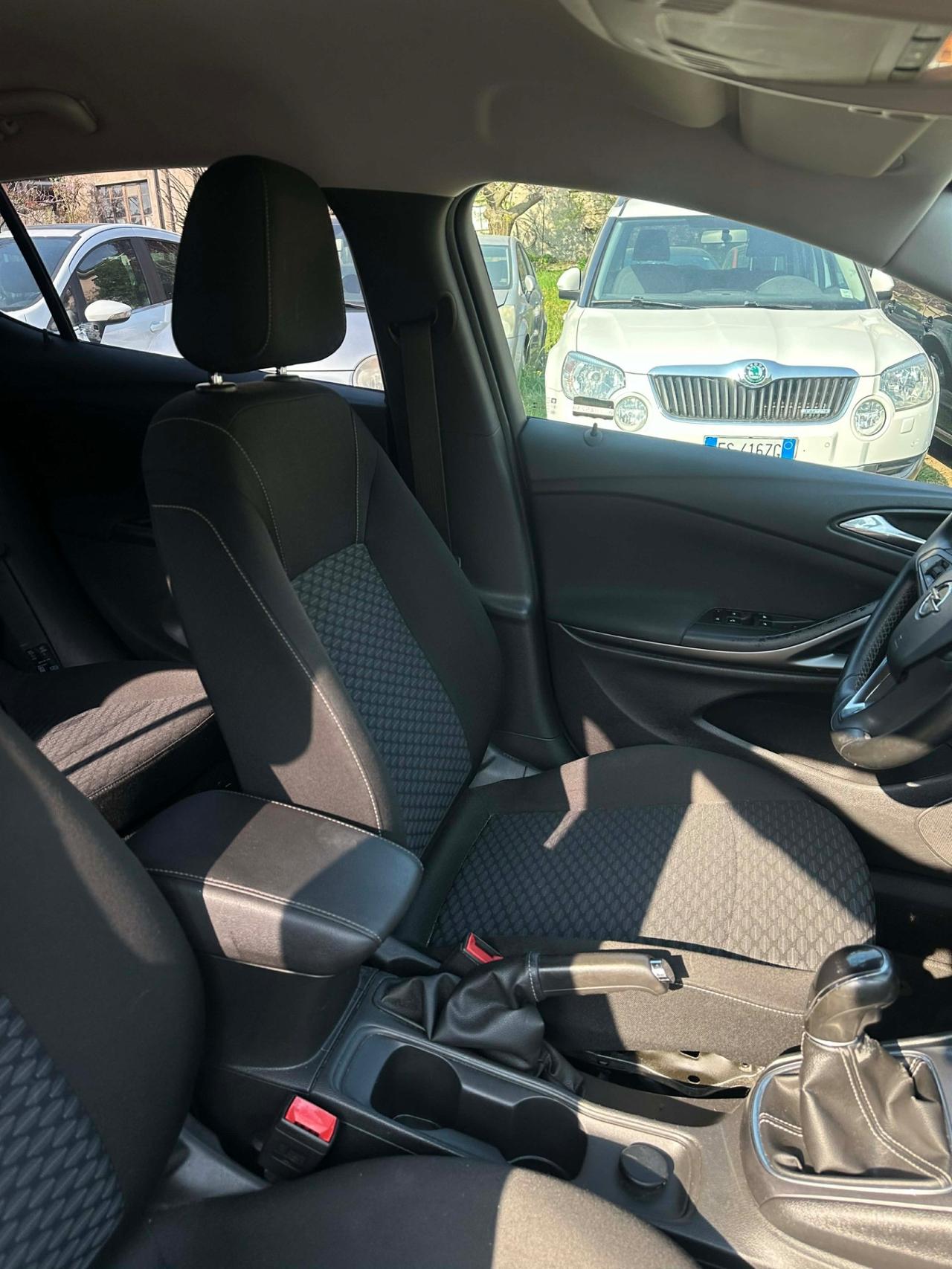 Opel ASTRA 1.6 CDTi FULLOPT KMCERT UNICOPR