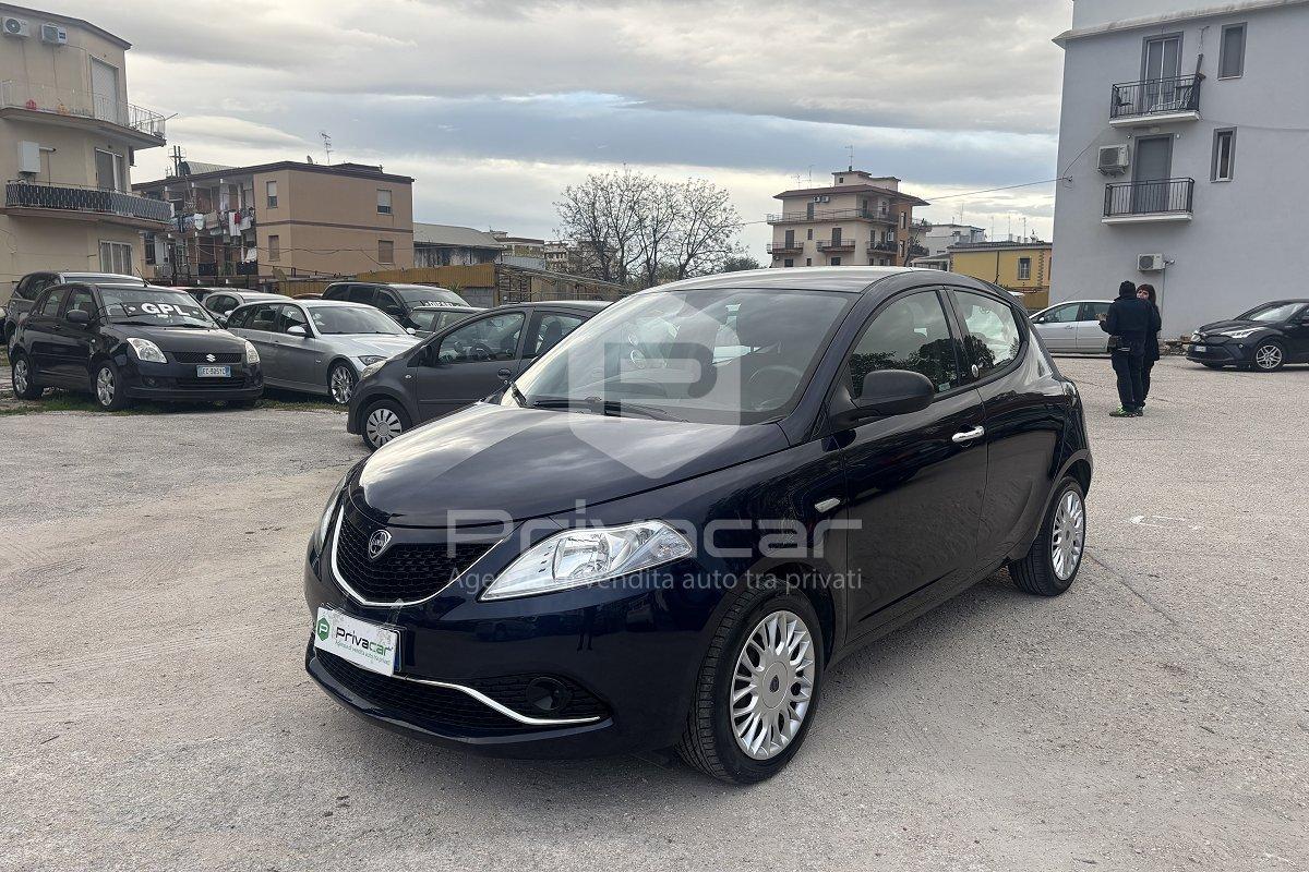 LANCIA Ypsilon 1.2 69 CV 5 porte GPL Ecochic Gold