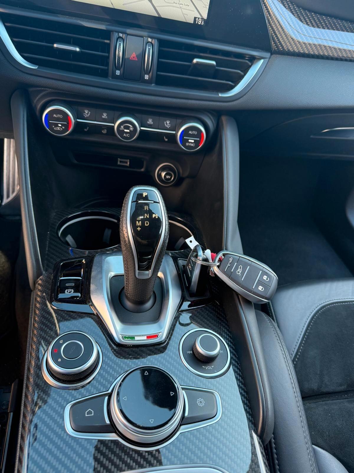 Alfa Romeo Giulia 2.0 280 CV AT8 AWD Q4 Veloce Ti