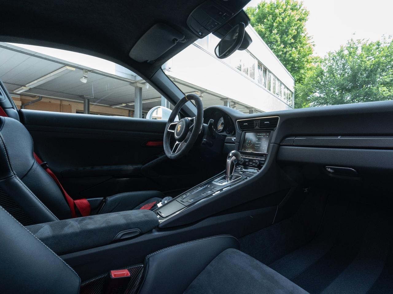 Porsche 911 4.0 GT3 RS - APPROVED - LIFT