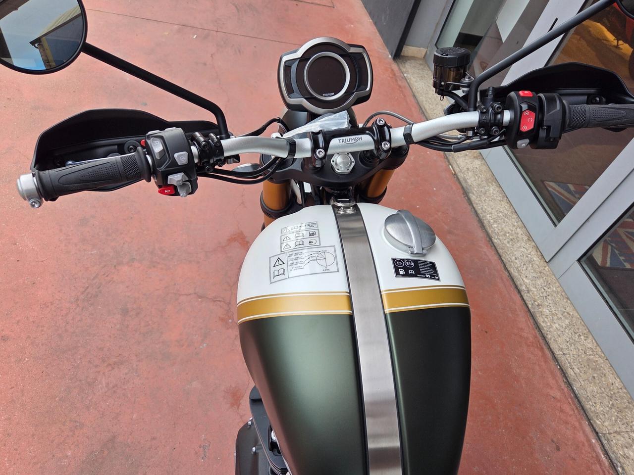 Triumph Scrambler 1200 XE