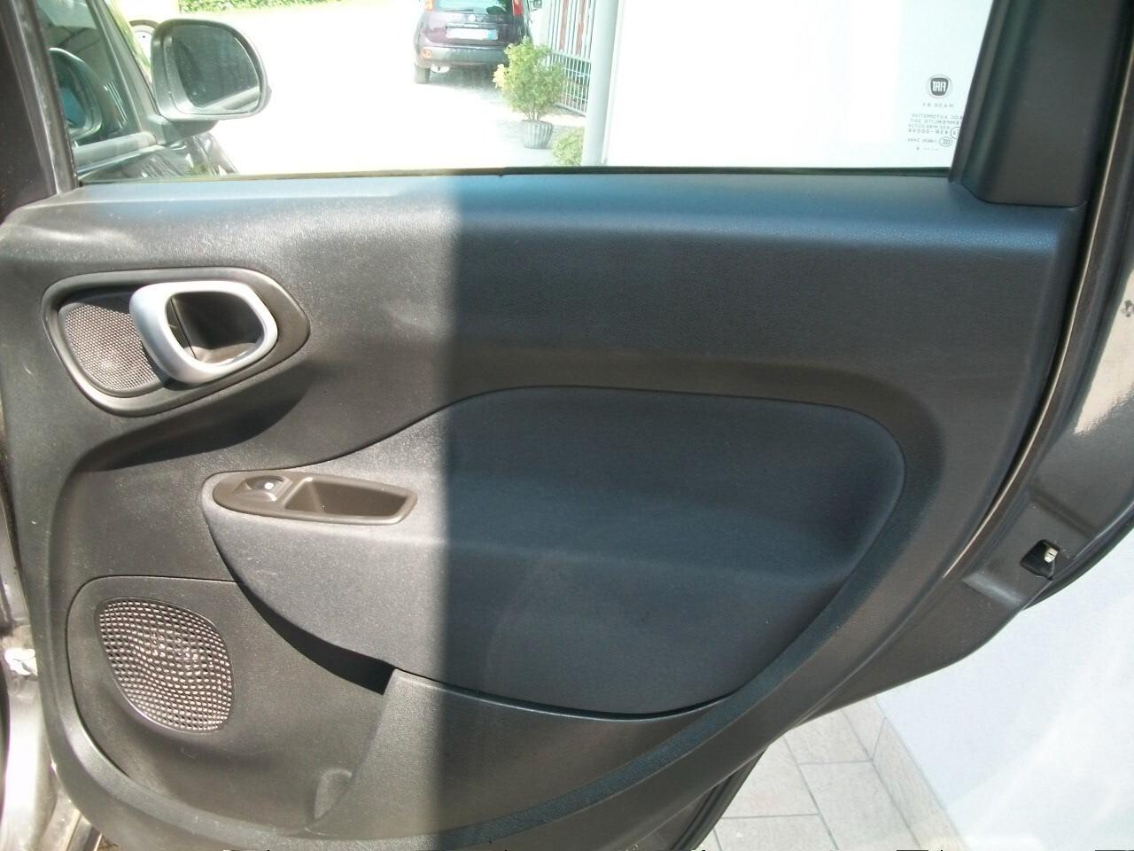 Fiat 500L 0.9 TwinAir Turbo Natural Power Pop CC 875 KM 136570 GARANZIA UN ANNO BENZINA E METANO SI NUOVI PATENTATI