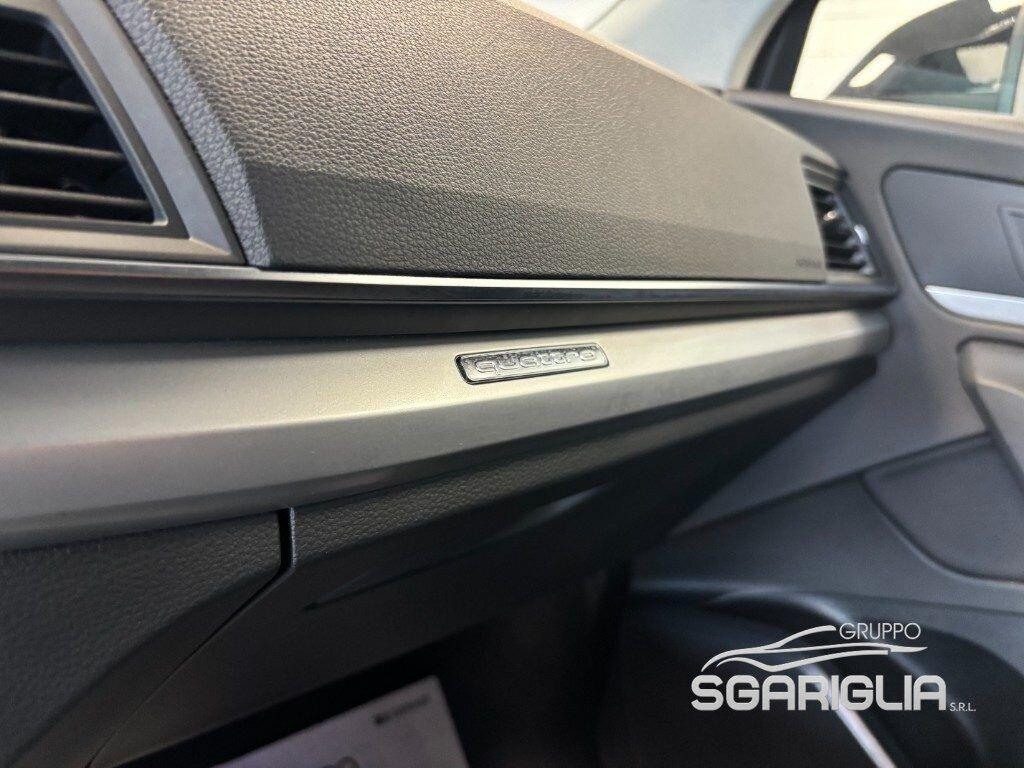 Audi Q5 SPB SPORTBACK Quattro S Line 40 TDI S tronic 4X4