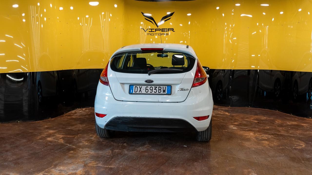 Ford Fiesta 1.4 5 porte Bz.- GPL Titanium PERMUTA