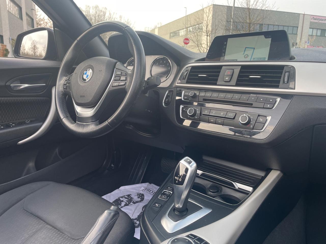 Bmw 220 220i Cabrio*Automatik*Navi*Tutti Taglindi BMW*
