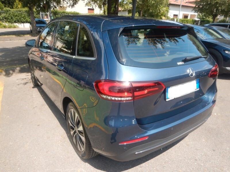 Mercedes-benz B 180d 2.0 navig cam led 2022