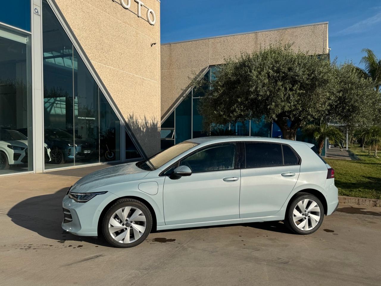 Volkswagen Golf 1.5 TSI eHybrid DSG Edition Plus possibilità noleggio no scoring