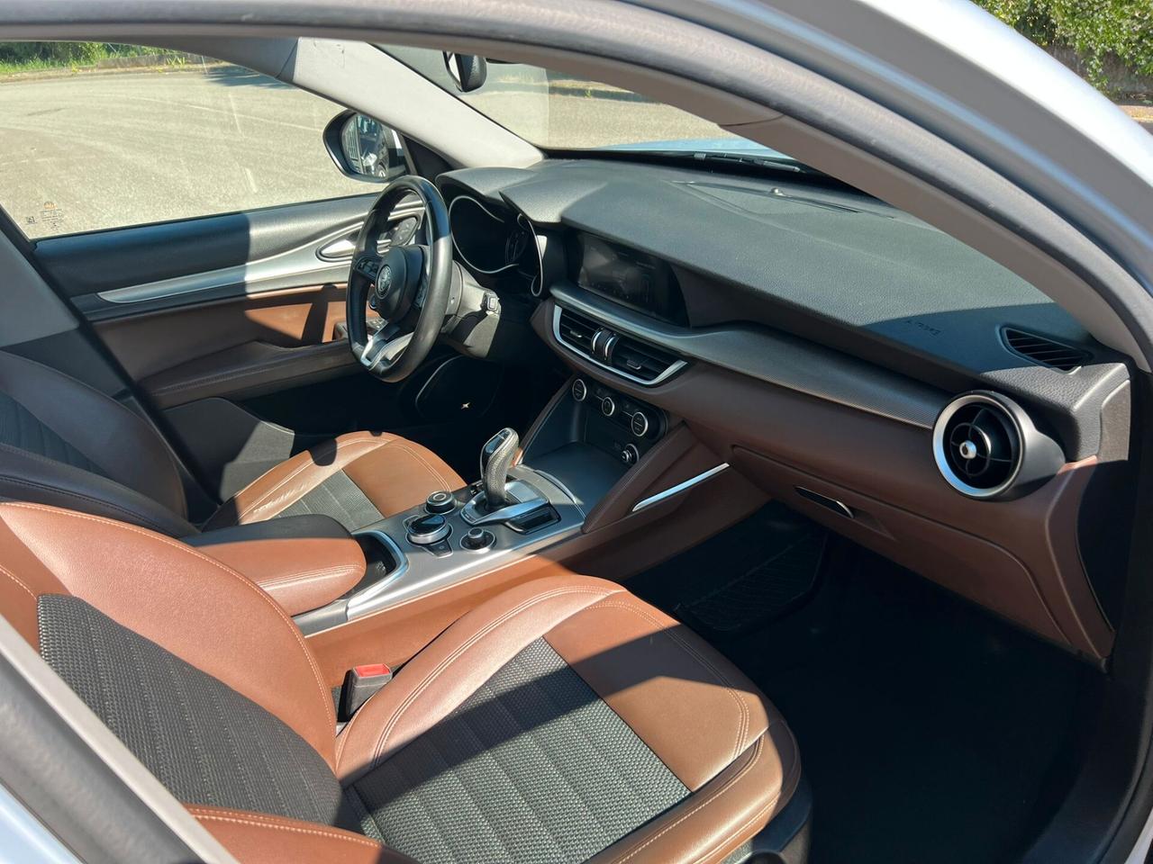Alfa Romeo Stelvio 2.2 Turbodiesel 190 CV AT8 Q4 Business