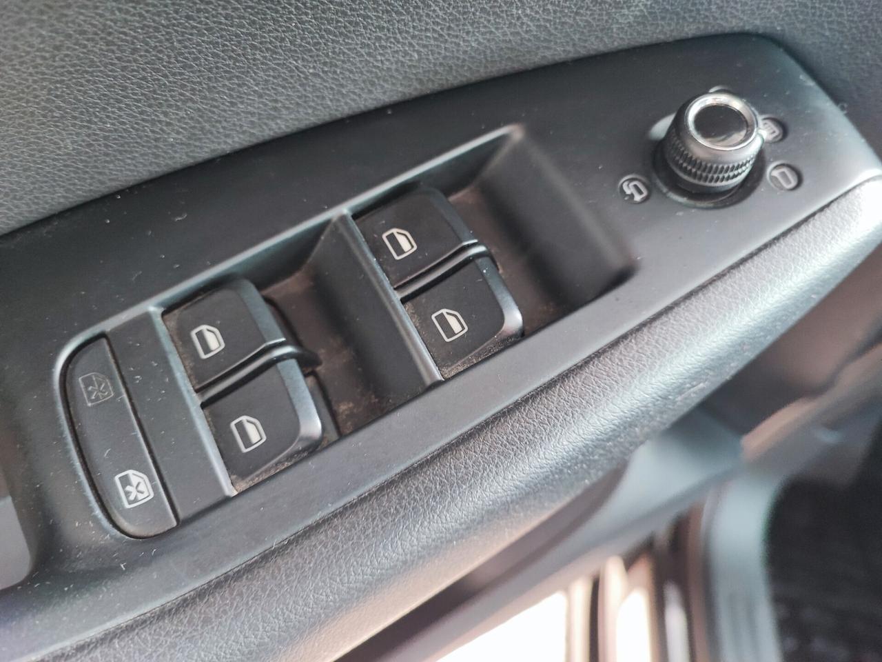 Audi Q5 2.0 TDI 170 CV quattro S tronic SLINE