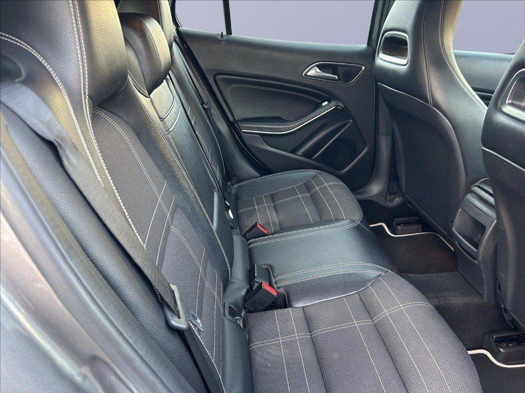 MERCEDES GLA 200 d (cdi) Executive 4matic auto del 2015