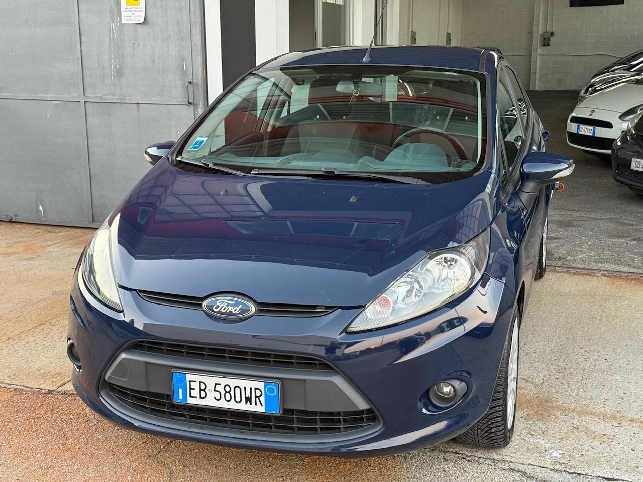 Ford Fiesta 1.4 5 porte Bz.- GPL Titanium