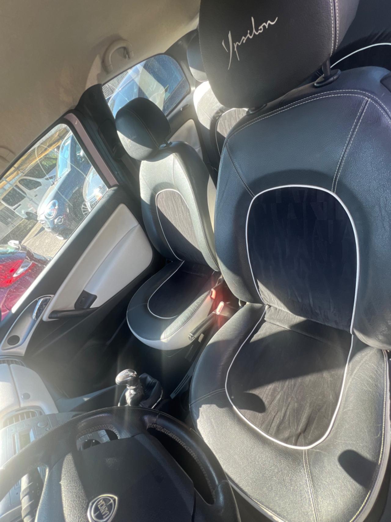 Lancia Ypsilon 1.2 69 CV Elle