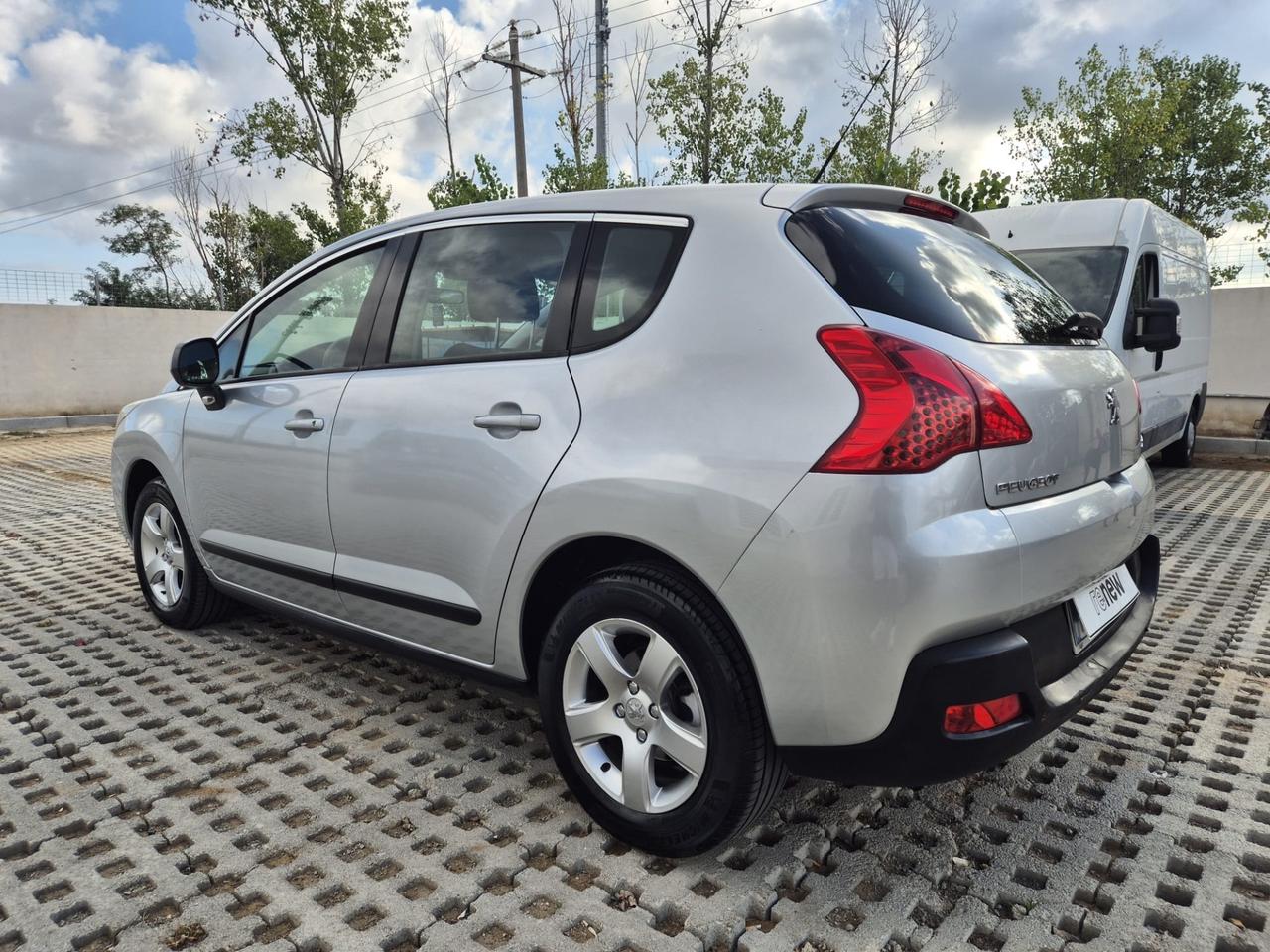 Peugeot 3008 1.6 HDi 110CV CAMBIO AUTOMATICO
