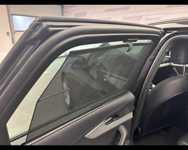 AUDI A4 Avant 40 TDI quattro S tronic Business Advanced