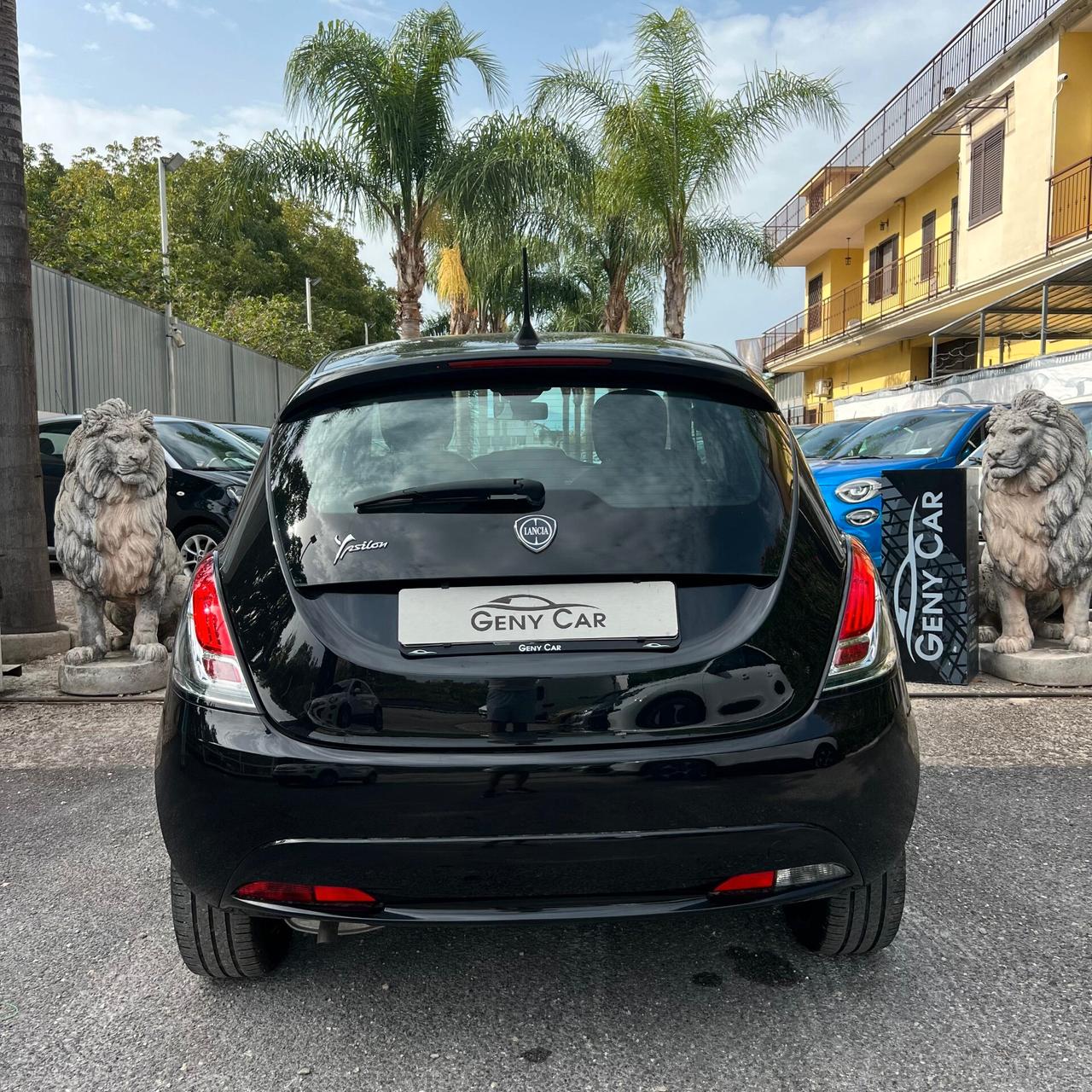 Lancia Ypsilon 1.2 69 CV 5 porte GPL Silver Plus