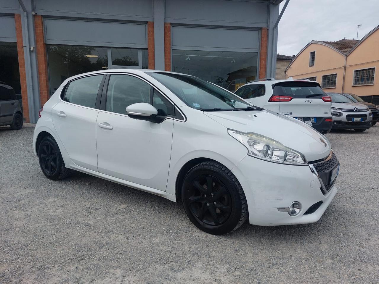 Peugeot 208 1.2 VTi 82 CV 5 porte Active OK NEOPATENTATI