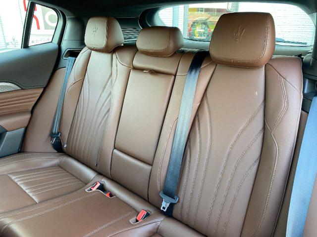 MASERATI Grecale MHEV 300 CV AWD GT