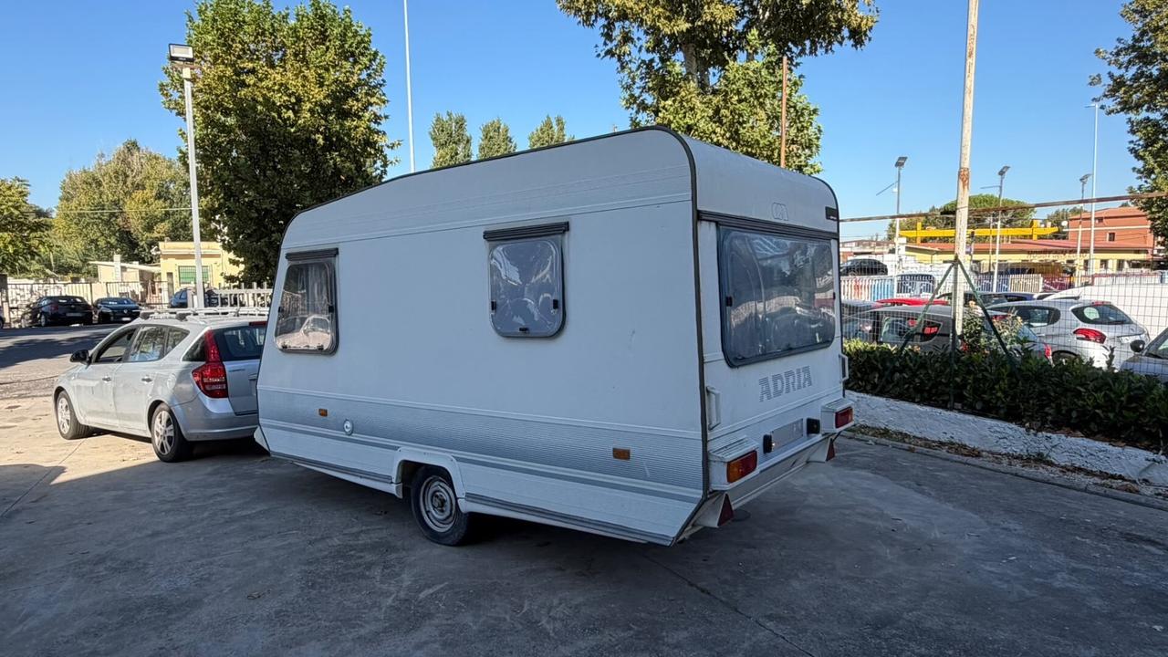 Adria 4052
