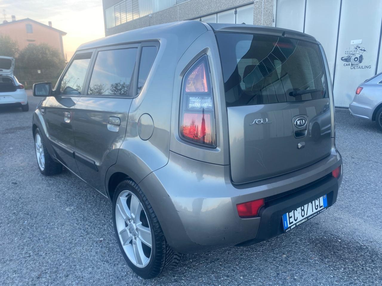Kia Soul 1.6 CVVT Active Bi-Fuel