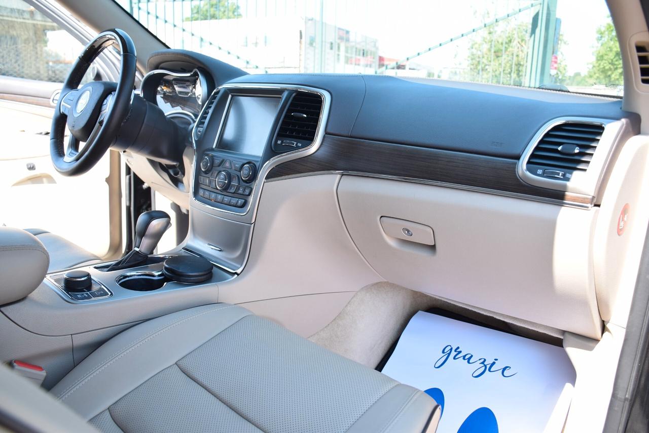 Jeep Grand Cherokee 3.0 V6 250CV MJT Overland TETTO 4X4 NAVI PELLE FULL