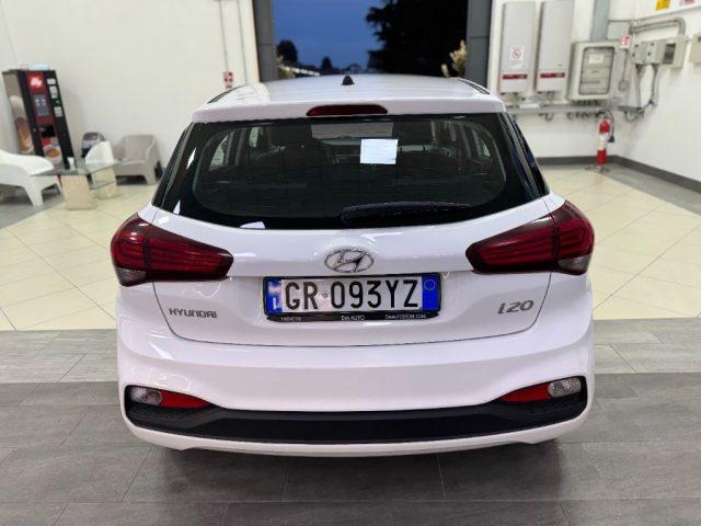HYUNDAI i20 1.2 5 porte Connectline