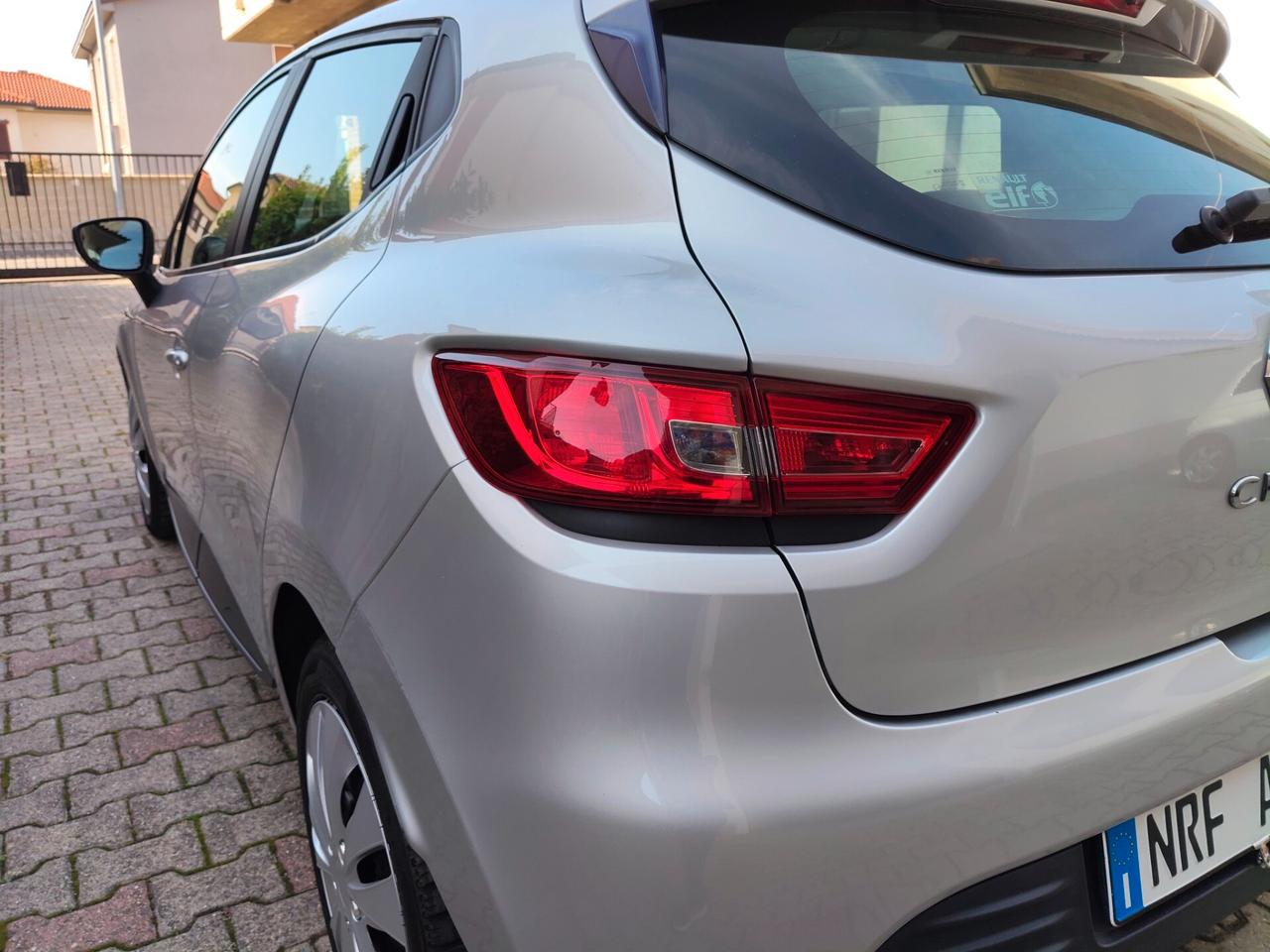 Renault Clio TCe 12V 90 CV 5 porte Duel2