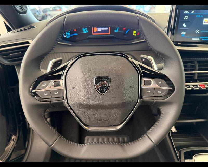 Peugeot 2008 Style Hybrid 145 e-DCS6