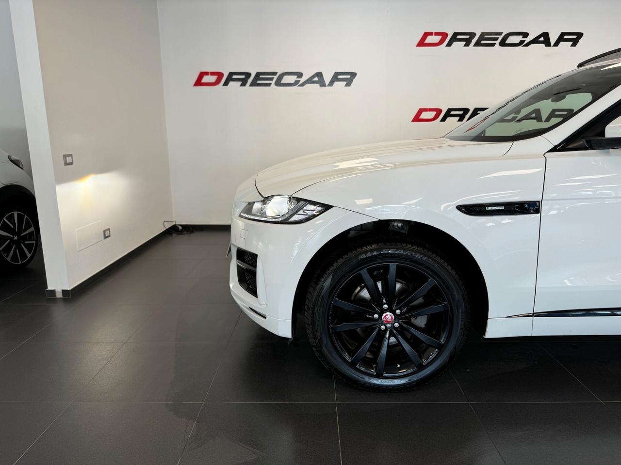 Jaguar F-Pace 2.0 D 180 CV AWD aut. R-Sport BLACK PACK TETTO 20"