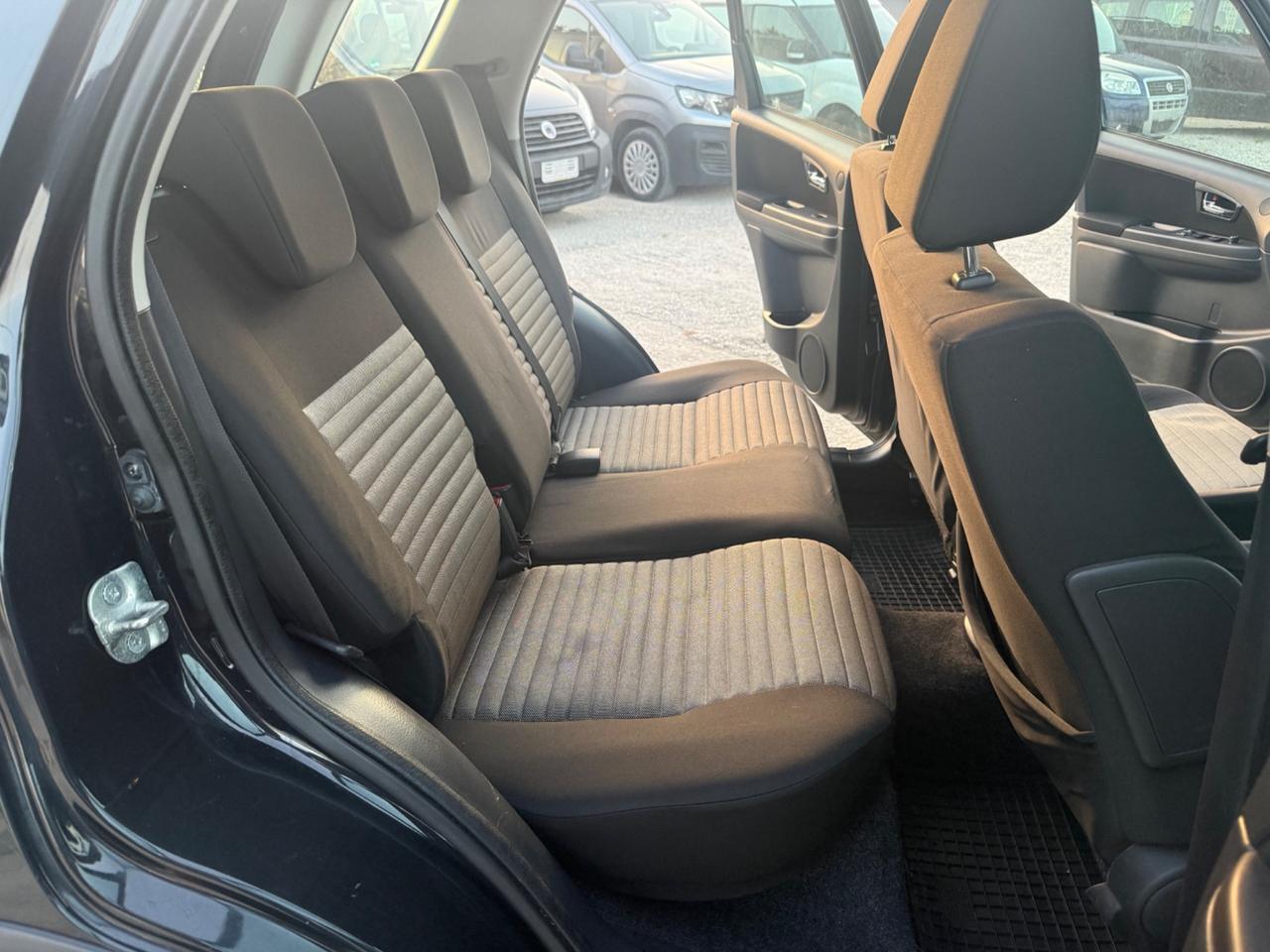 Fiat Sedici 2.0 MJT 16V DPF 4x4 2011