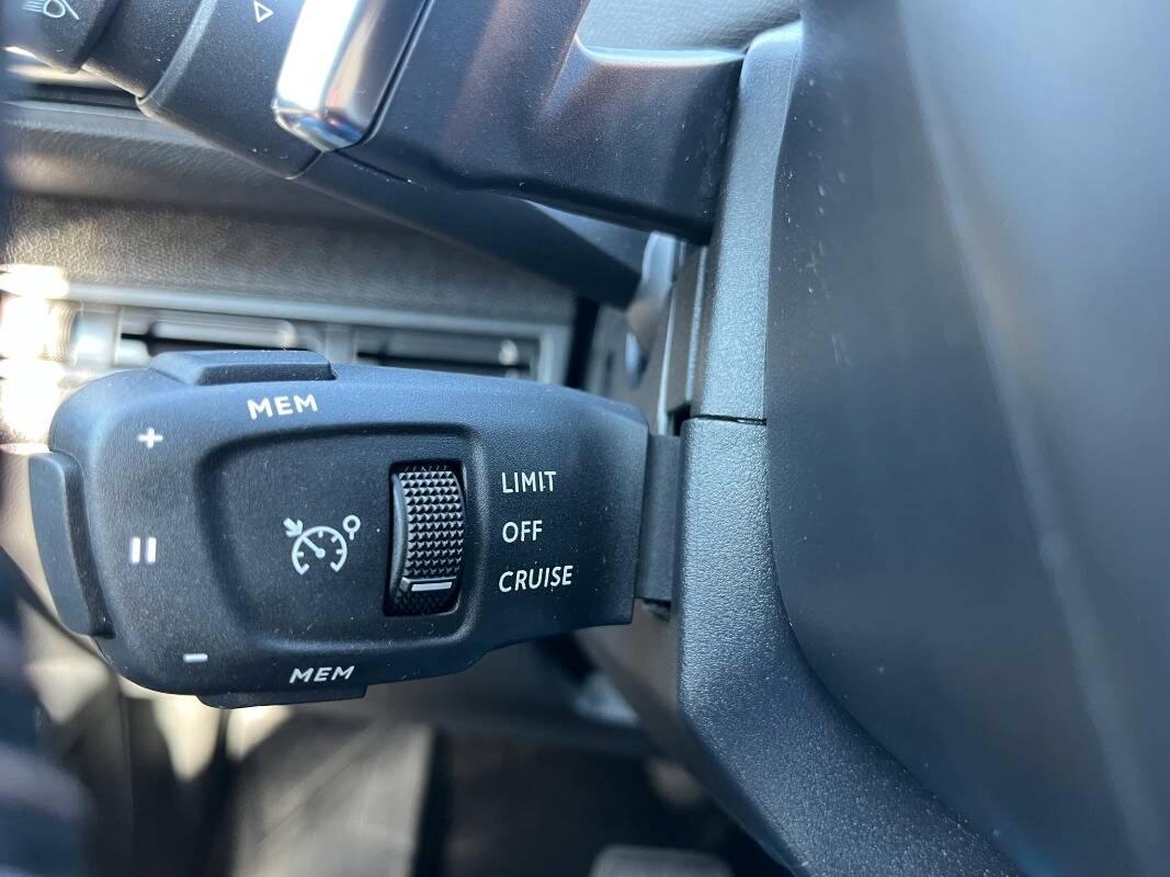 Peugeot 3008 II 1.5 bluehdi Active Business s&s 130cv eat8