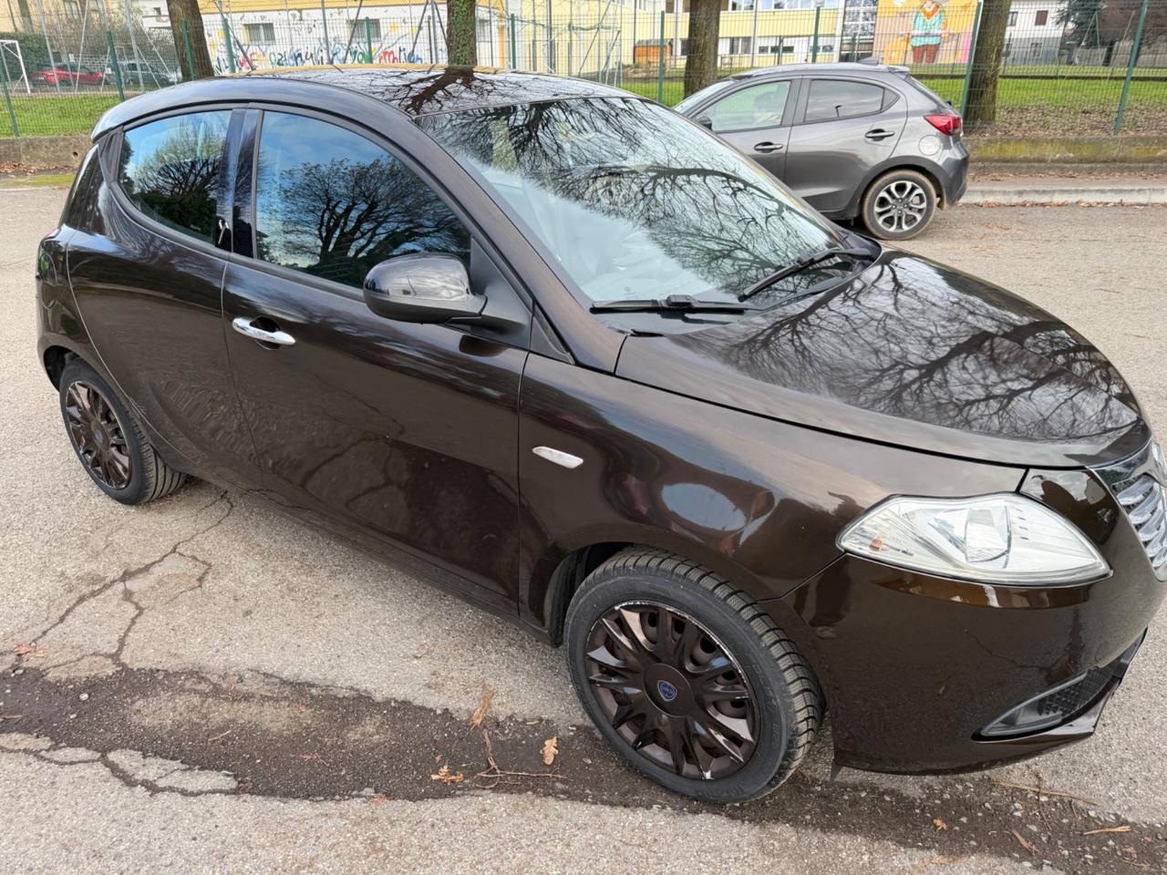 Lancia Ypsilon 1.2 69 CV Unyca