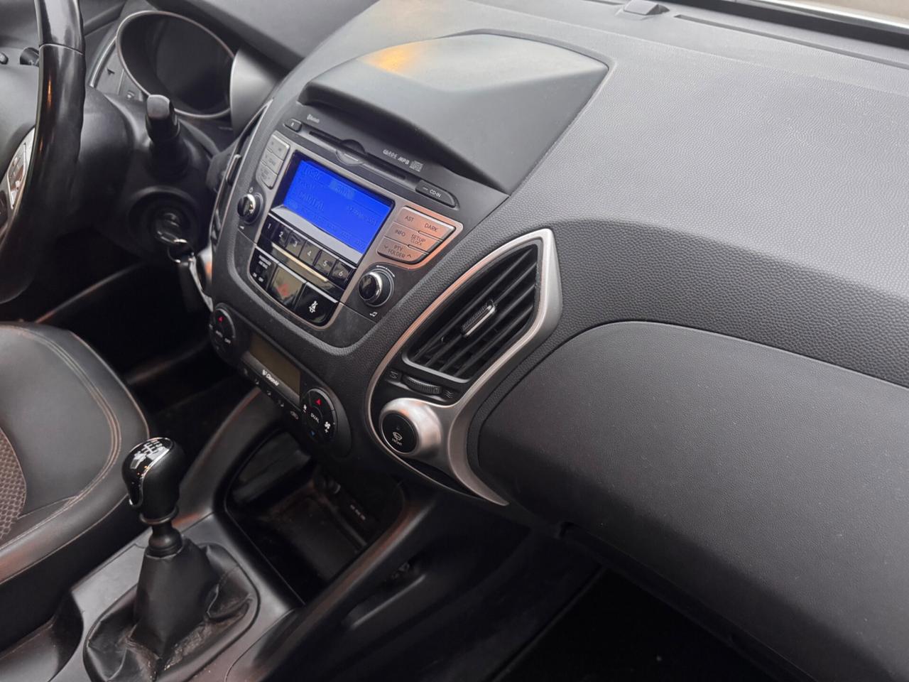 Hyundai iX35 1.7 CRDi 2WD neopaten garanzia 12 mesi