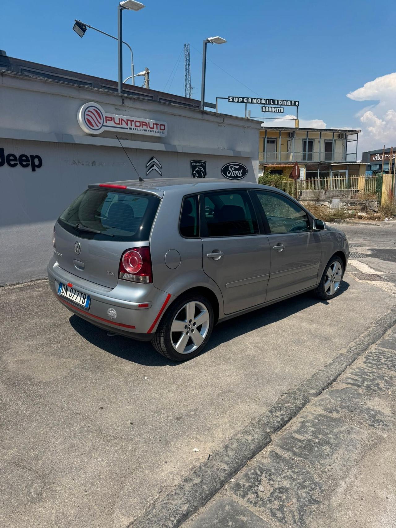 Volkswagen Polo 1.4/80CV TDI 5p. Sportline