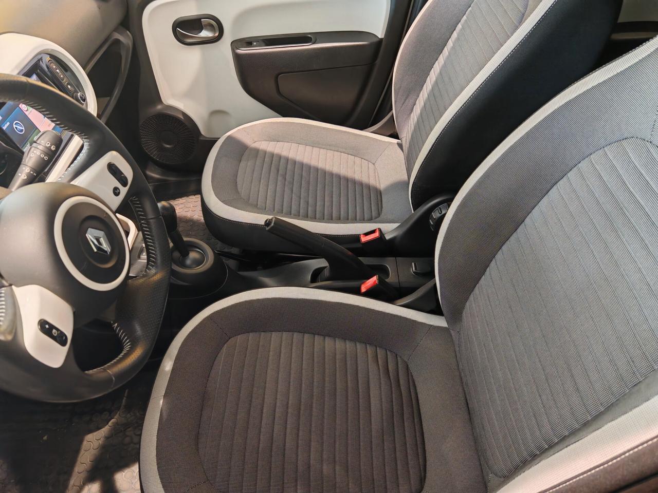 Renault Twingo TCe 90 CV EDC Lovely