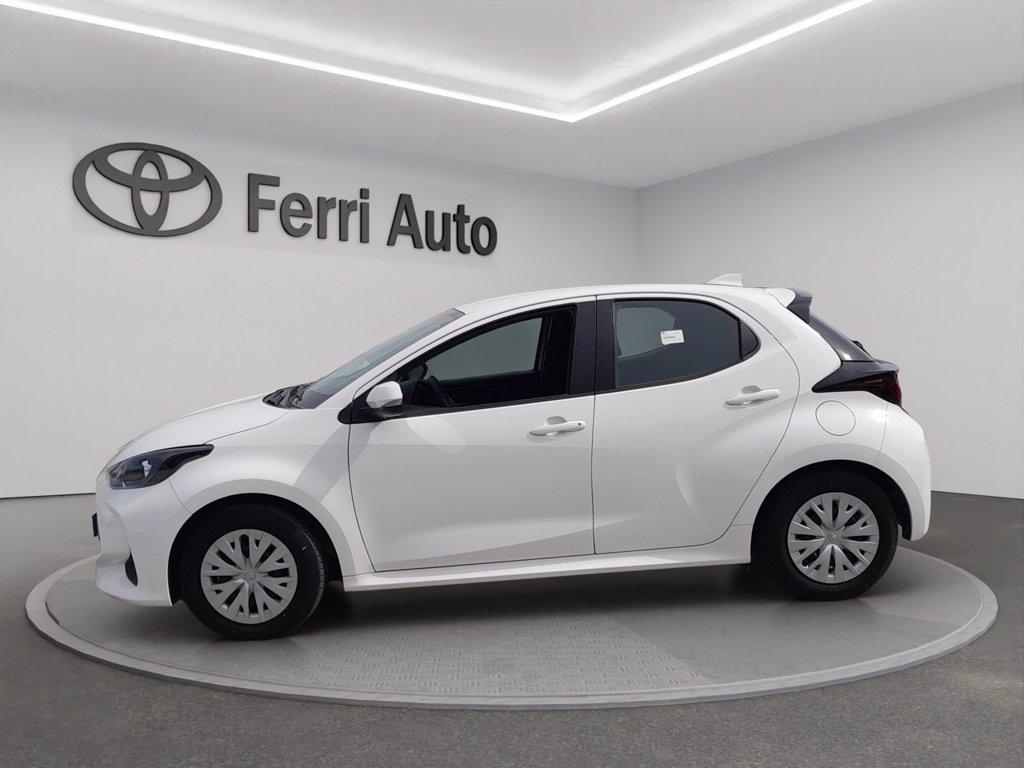 TOYOTA Yaris 1.5h active del 2025