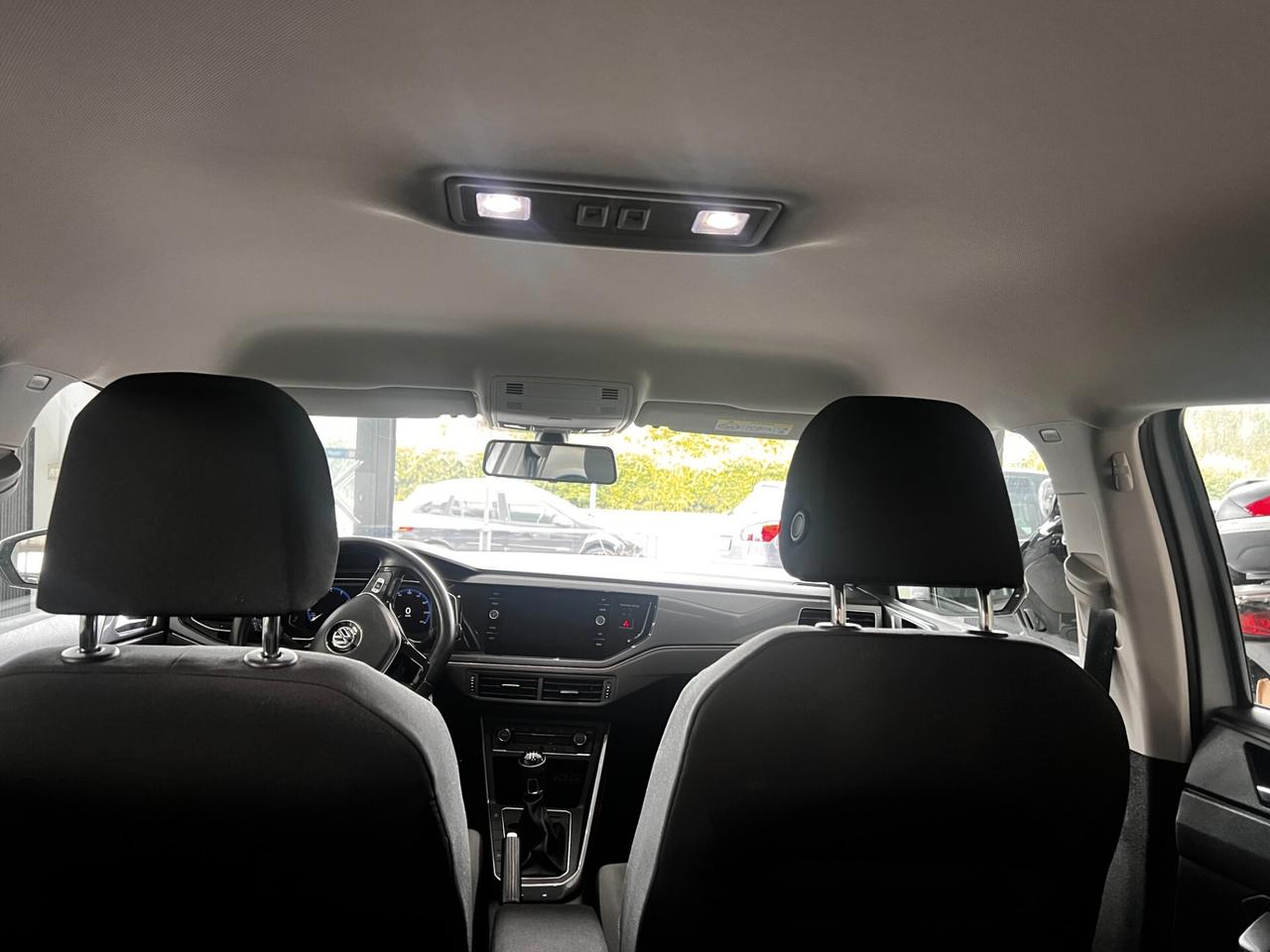 Volkswagen Polo 1.0 TSI 5p. R-LINE NEOPATENTATI