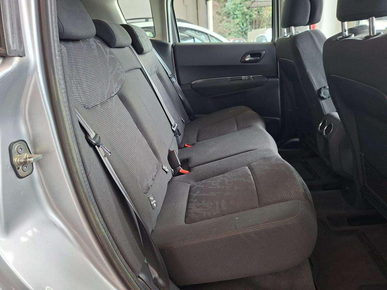 Peugeot 3008 1.6 e-HDi 112CV cambio robotizzato Stop&Start Active