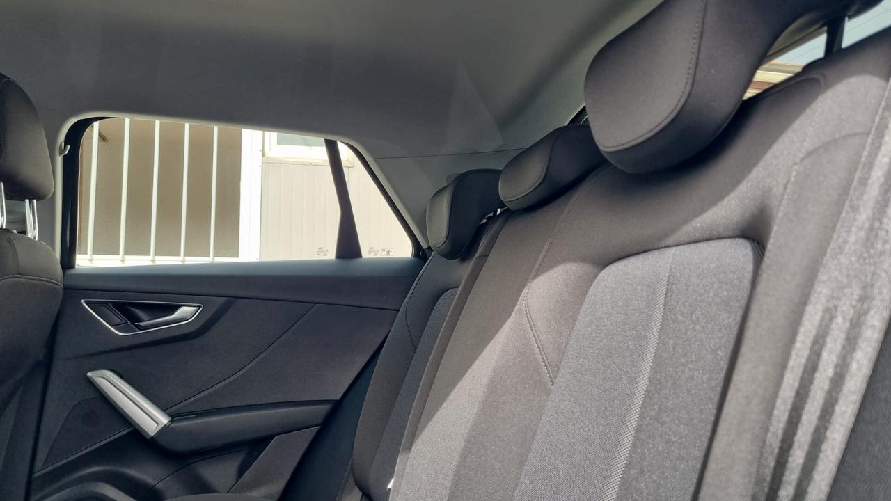 Audi Q2 30 TFSI Business